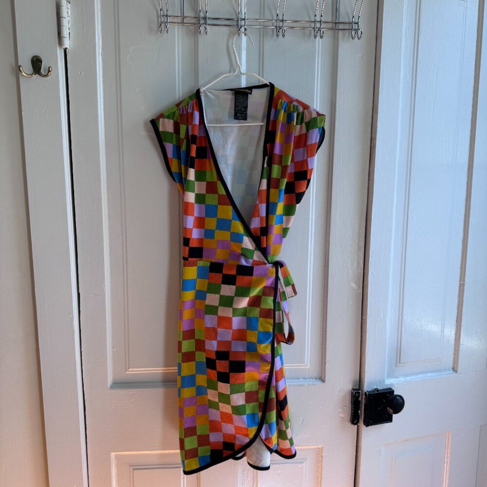 Nooworks Wrap Dress in Carnival size Medium USED